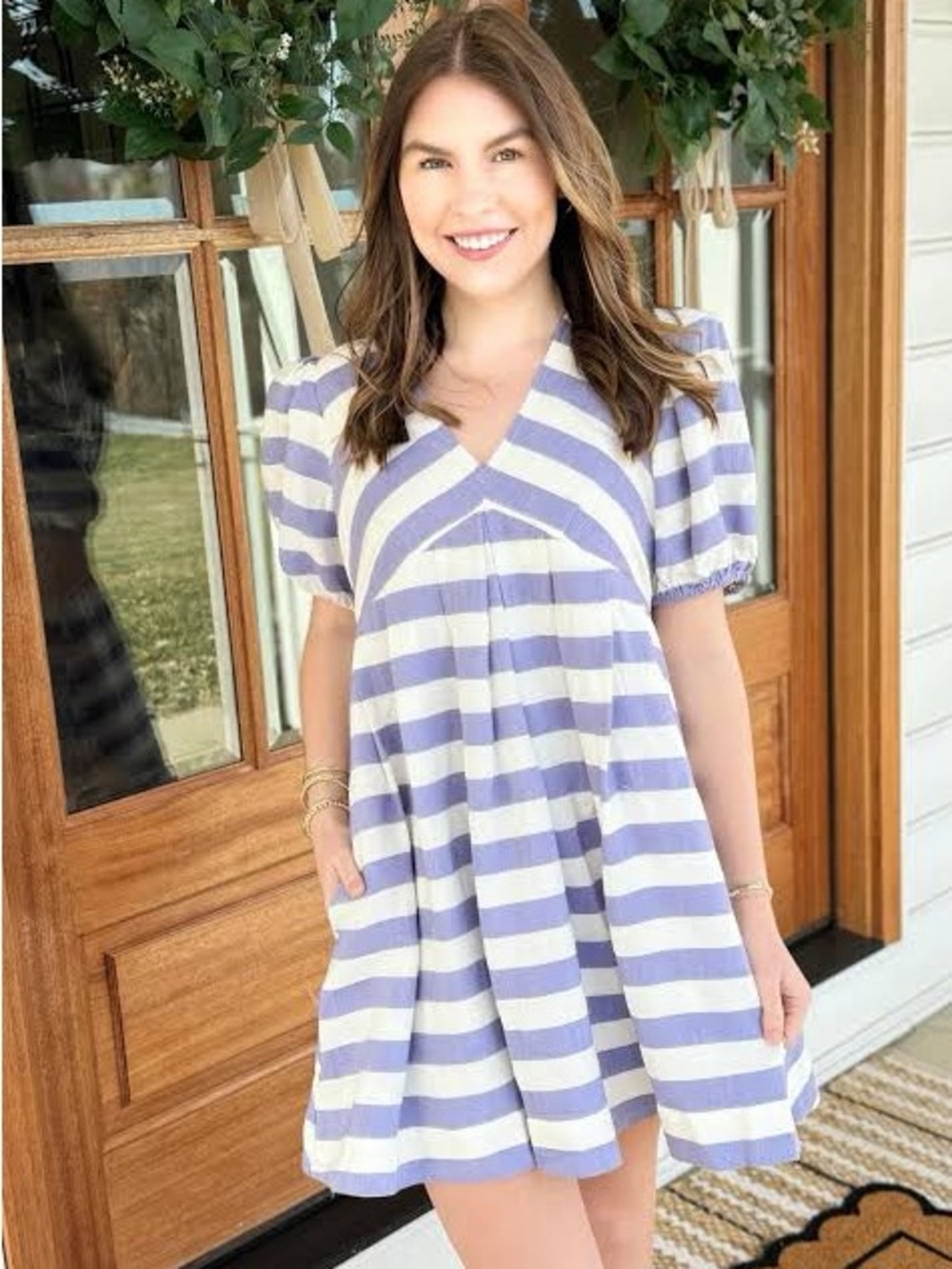 NWT Entro Blue Chambray & White Striped Puff-Sleeve V-Neck Mini Dress - Size M